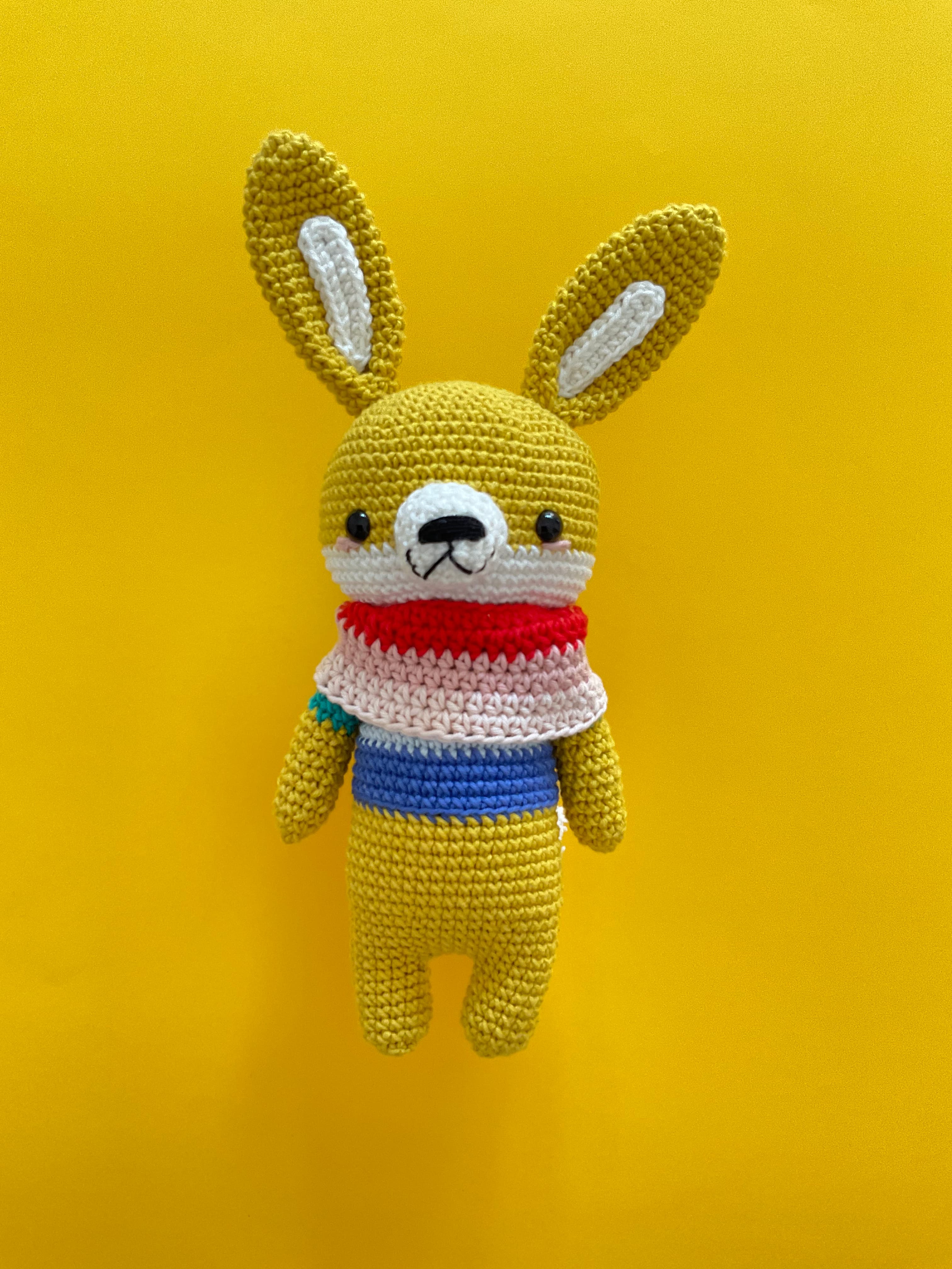 LITTLE RABBIT AMIGURUMI